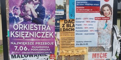 Rozwieszanie plakatów A4